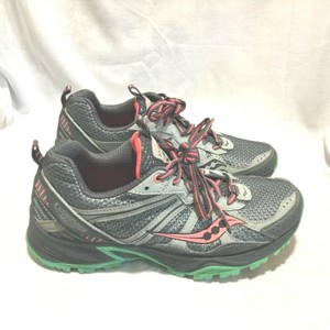 saucony excursion tr8 women's