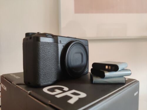 Ricoh GR III 24.2MP f/2.8 Compact Digital Camera + 3 extra batteries and charger - Picture 1 of 6