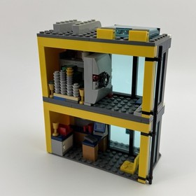 LEGO CITY: Bank & Money Transfer (3661) Incomplete See Pics 