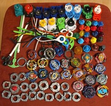 Konvolut Beyblades: Blade,  Kampfkreisel, div. Sorten und Zubehör