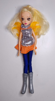 Winx Club Star Fashion Spread The Magic Star Preziosi Games