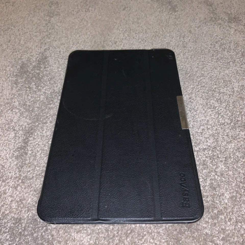 Samsung SM-T560 Tablet 8GB  - Image 4 of 4