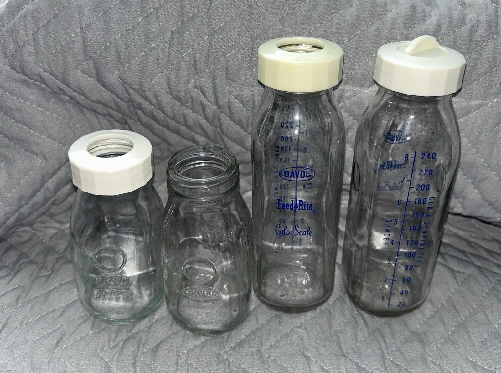4 Vintage Embossed Davol Feed Rite 8 4 oz Clear Glass Baby Bottles w 2-part Lids