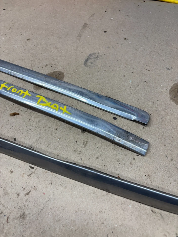 1968 1972 CUTLASS MALIBU 442 CHEVELLE WINDSHIELD TRIM MOLDING 3 PIECES PROJECT O - Image 4 of 4