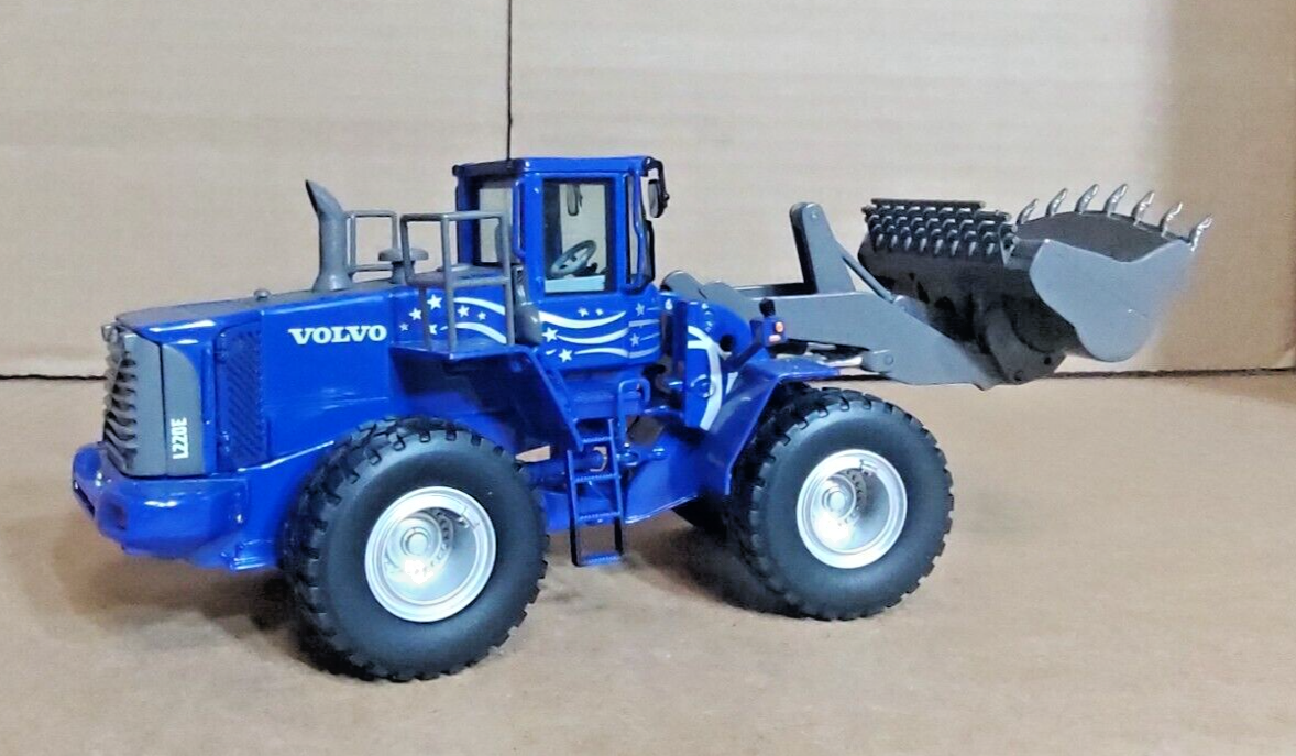 Motorart 1/50 Diecast Volvo L220E Wheel Loader Limited Edition