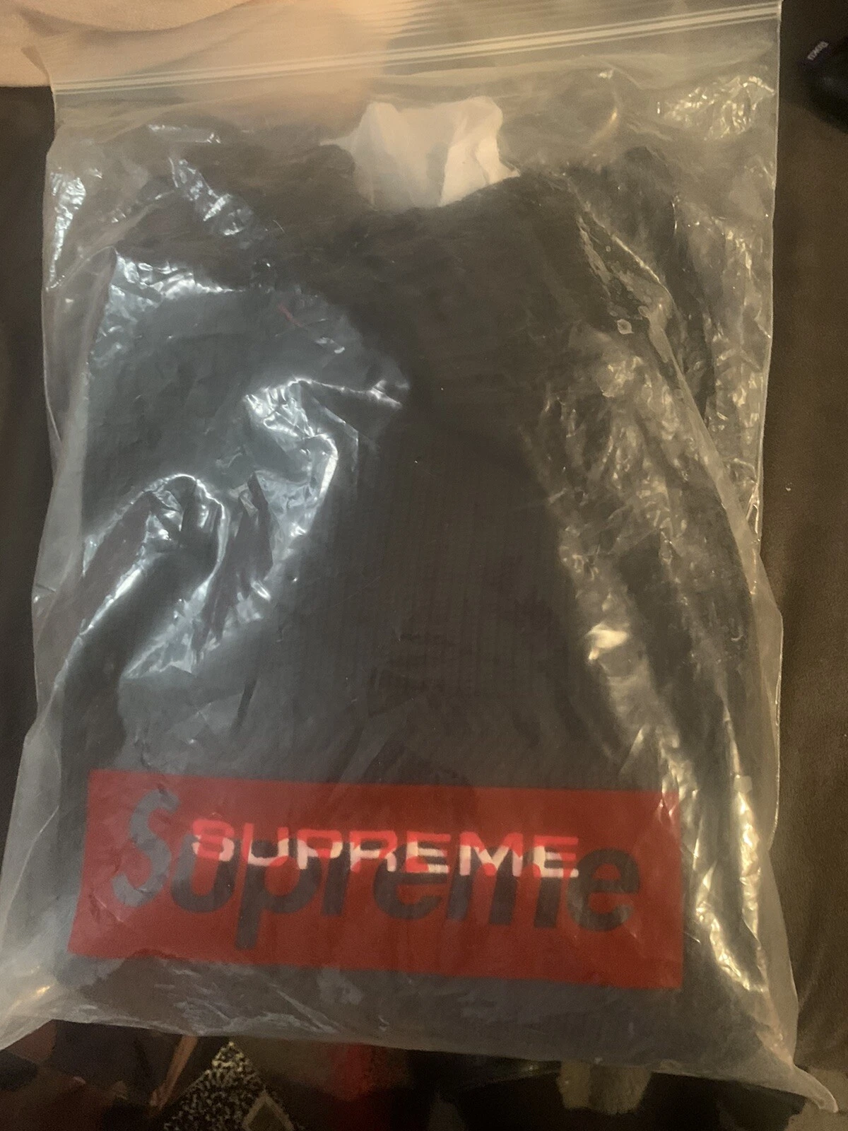 Pull Raglan homme Supreme à rayures thoraciques moyennes épelé P223