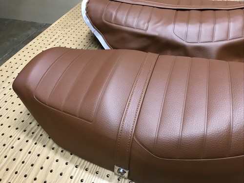 HONDA CH125 ELITE 125 SEAT COVER 1984 MODEL + STRAP (H*-327) - Picture 7 of 12