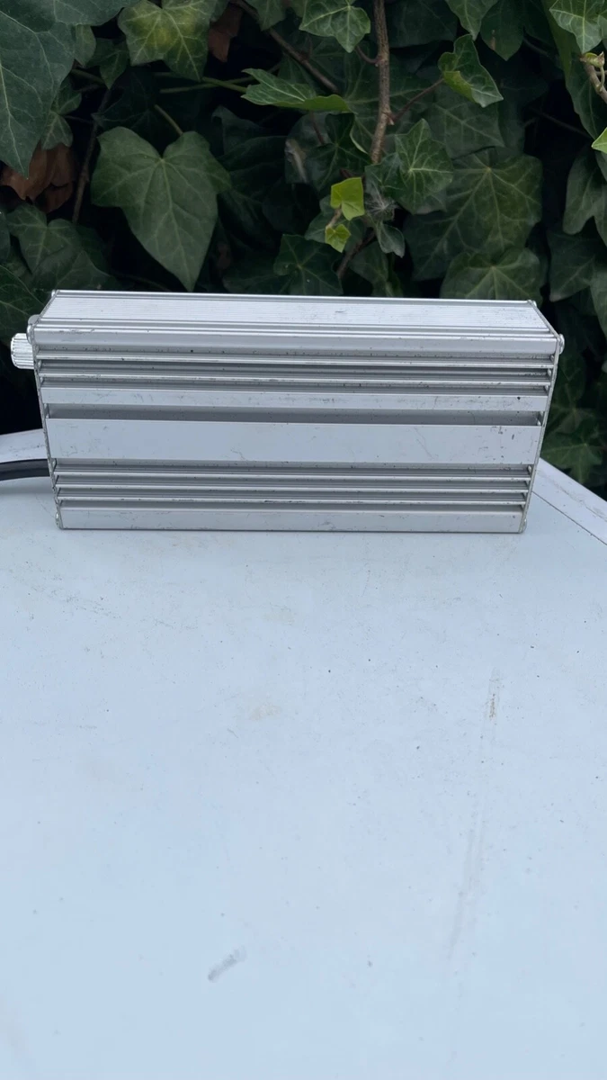 Adjustable ballast outlet