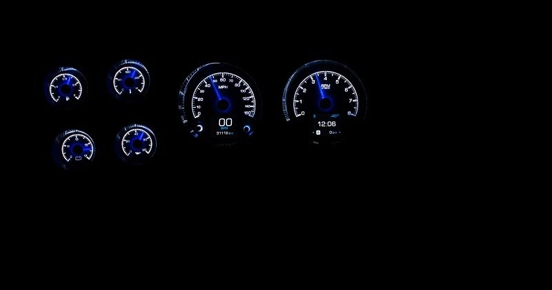Dakota Digital 1973-87 Chevy Pickup 73-91 Blazer Jimmy Gauge System HDX-73C-PU-K Foto 2 de 4