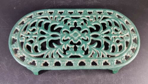 Vintage Decorative Cast Iron Green Oval Table Heater Tray  - Afbeelding 1 van 5