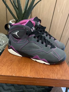 retro 7 valentine's day