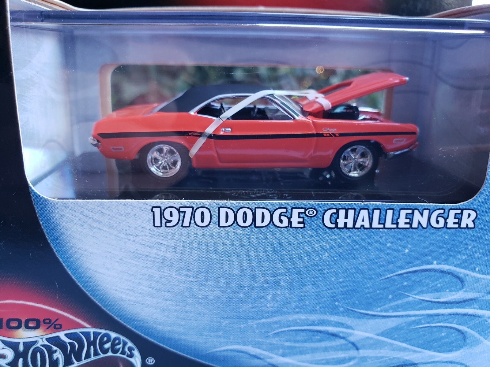 Picture 1 of 3