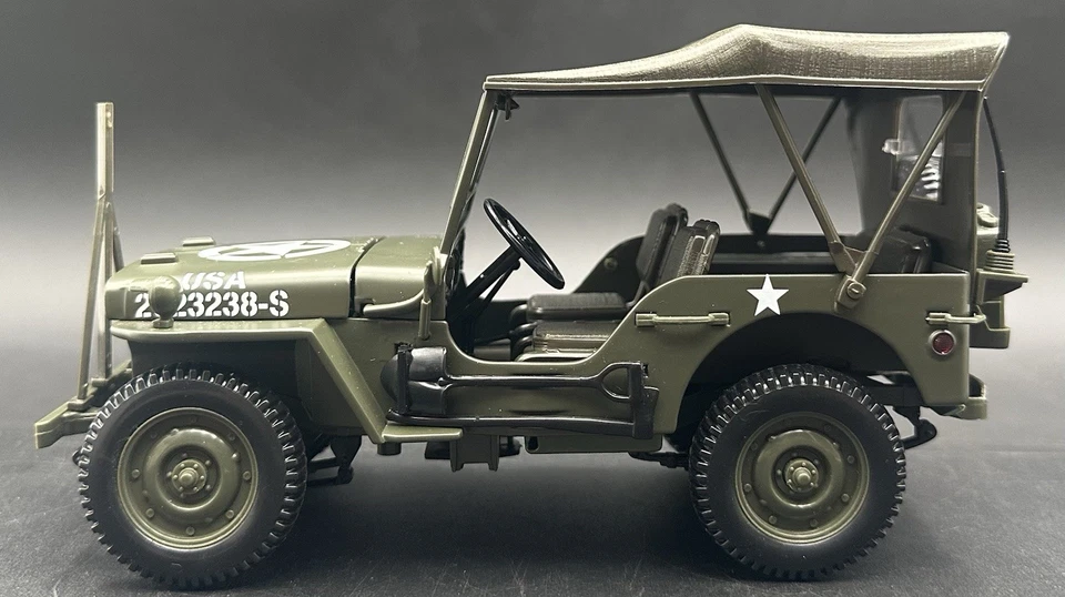 Solido Willys Jeep 1:18 Scale Die Cast Car Model US Army WWII - Image 2 of 4