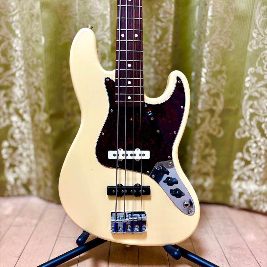 Fender MiJ Junior Collection Jazz Bass