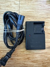 Genuine Olympus OEM LI-40C Camera Battery Charger with Cable