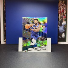 2024-25 Revolution Karl-Anthony Towns Astro Stars Refractor SP 87 Knicks KAT NBA