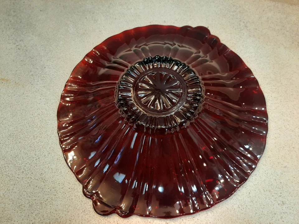 Anchor Hocking OLD CAFE ROYAL RUBY Pattern 8½" Tab Handled Tray - Image 4 of 4