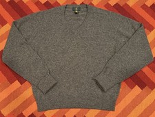 Club Room Pure 100 Lambswool Grey V-neck Sweater - Men s Size Large - Used
