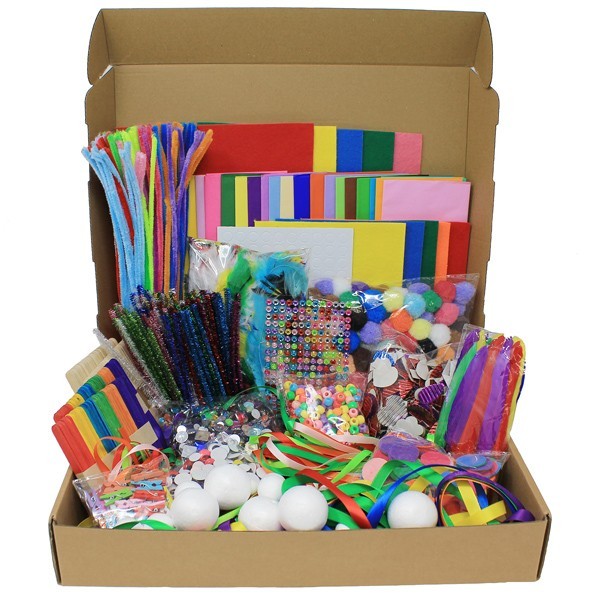 Collage Craft Kids Kit Compendium childrens crafts over 20 different products.