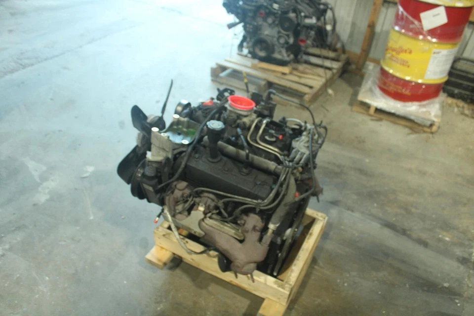 Used Engine Complete Assembly fits: 1996 Chevrolet 1500 PICKUP 6-262 4.3L VIN W Foto 3 de 4
