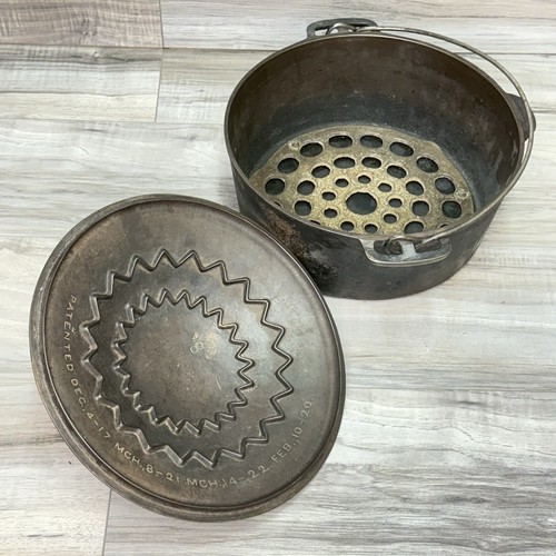 Wagner 8 Drip Drop Round Roaster Lid Trivet Dated Feb. 10, 1920 - Picture 6 of 18