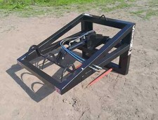 Sutton Square hay/straw Bale grab on Weidemann telehandler/wheel loader brackets