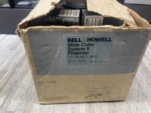Bell & Howell 35mm Slide Cube System Projector Model AF70Z - Picture 8 of 8