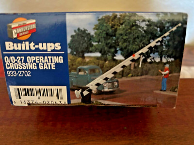OPERATING CROSSING ARM GATE w/LIGHT - O SCALE Motorized Limited Edition - New