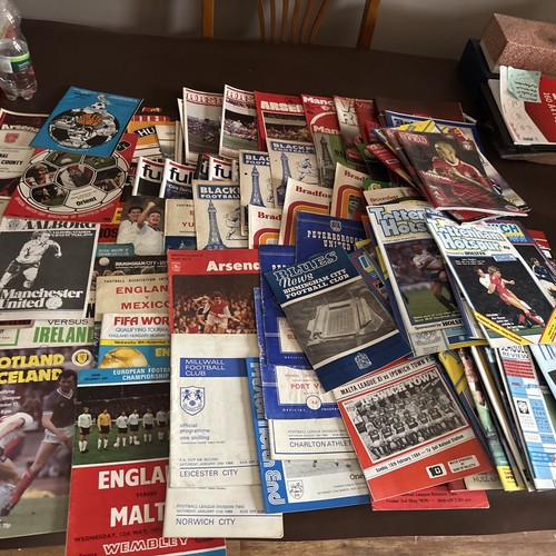 Football Programmes Lot 7 Good Teams 1960s Onwards X 150 | eBay UK