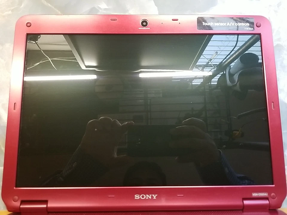 Sony VAIO VGN-CS204J\P.D T3400\4GB\240GB SSD\DVD\Webcam\ 14.1"\без батареи - Изображение 3 из 4