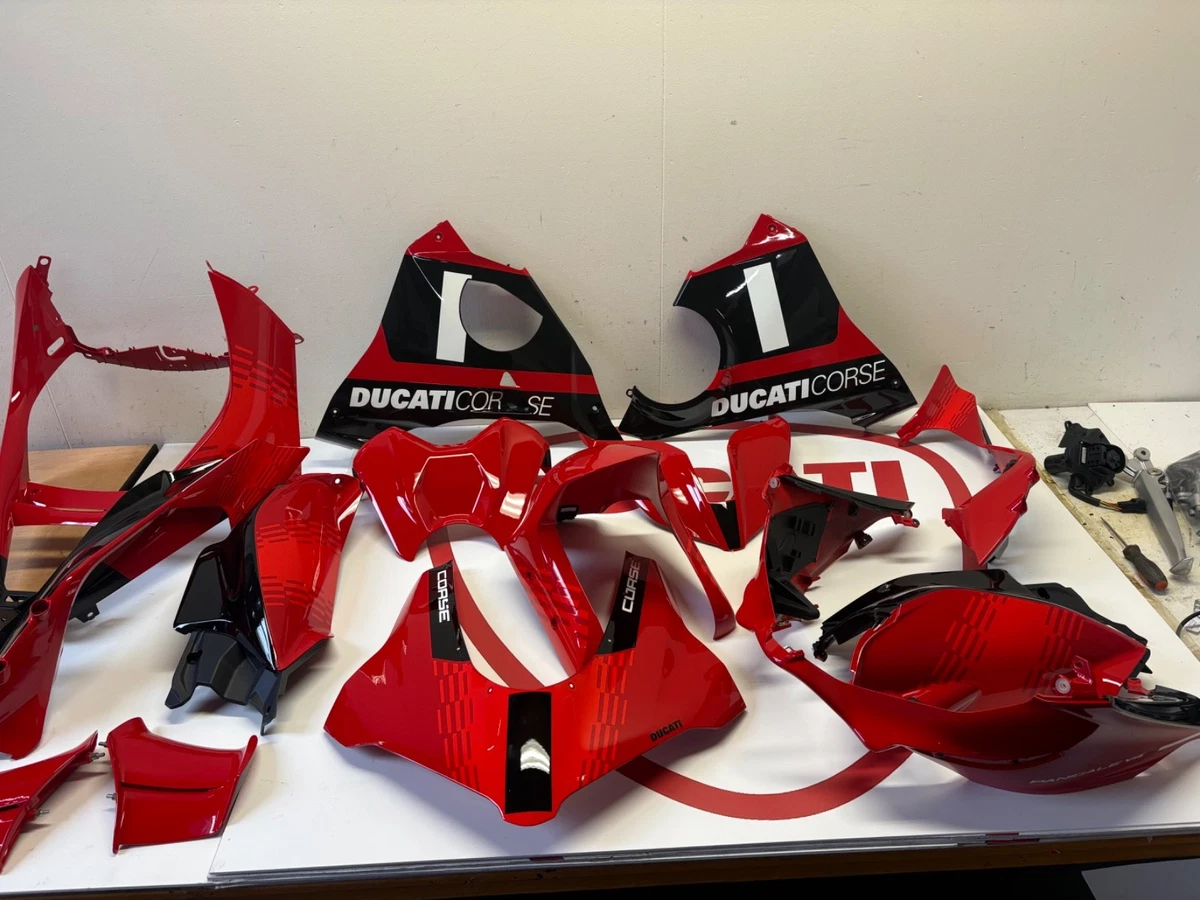48311803AA ドゥカティ純正 REAR FAIRING HD店 DUCATI Panigale V2 