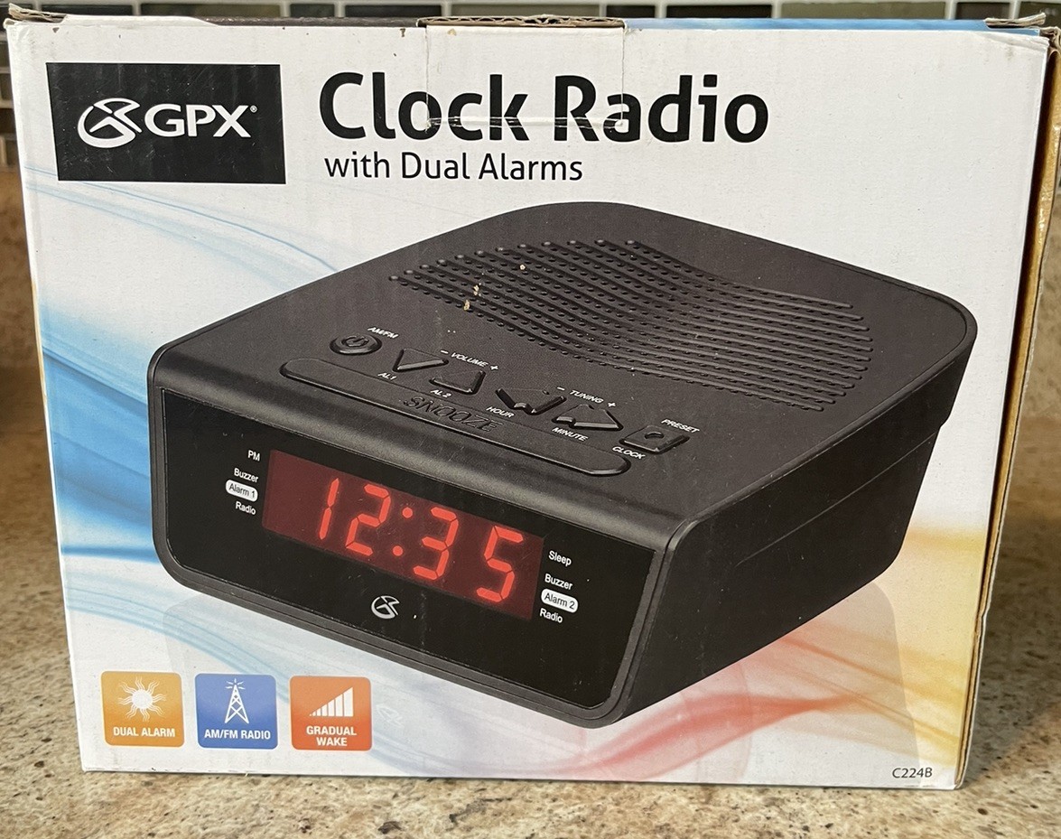 C224B GPX Dual Alarm Clock AM/FM Radio with Red LED Display Snooze BRAND NEW