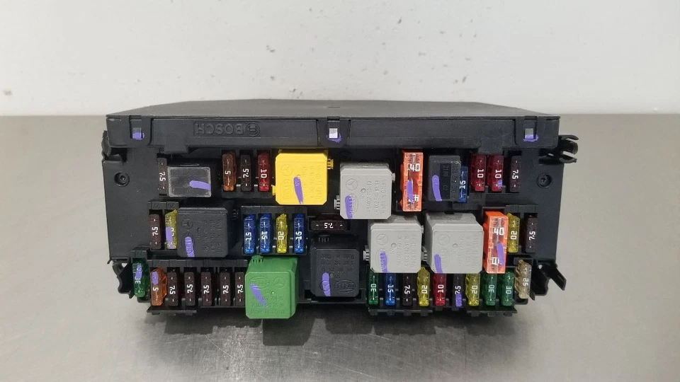 13 MERCEDES BENZ CLS63 AMG C218 MANDO SAM DELANTERO 2129003714 Foto 2 de 4