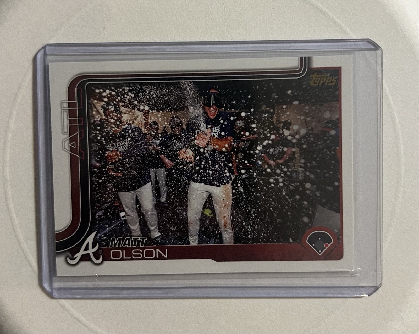 Matt Olson GOLDEN MIRROR Image VARIATION #145 | 2025 Topps Series 1