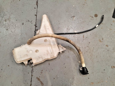 OEM 2006 BMW 3 E92 SCHEIBENWASCHFLASCHE TANK UND PUMPEN 7157146 ORIGINAL