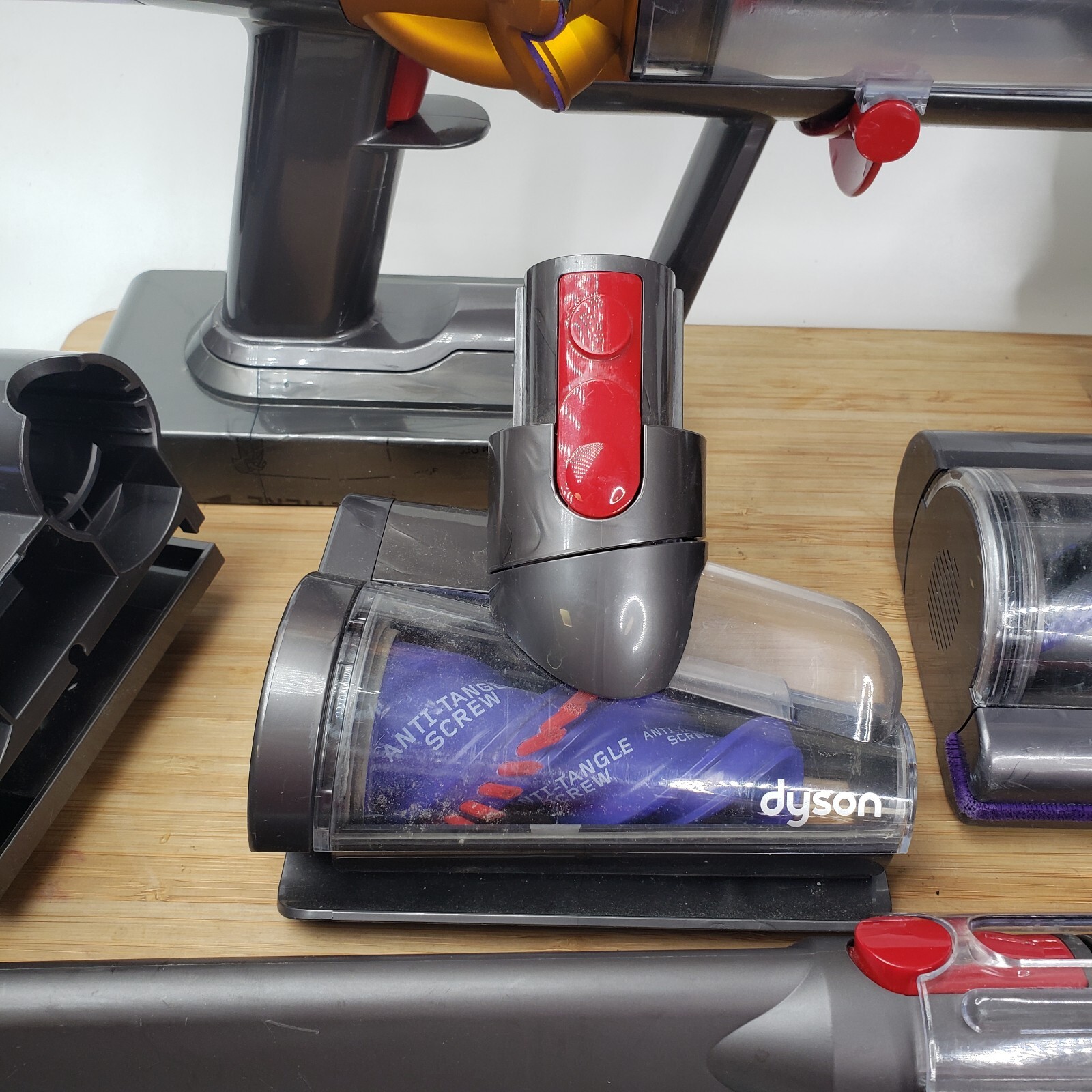 Dyson V15 SV22 Detect Cordless Stick Vacuum Cleaner Yellow/Iron Used eBay