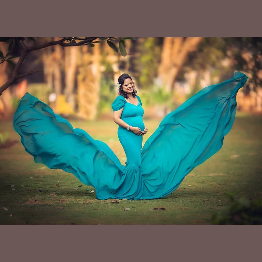 dark green maternity photoshoot dress Outdoor Maternity Session | Ashley & Aaron + Richard Moya Park