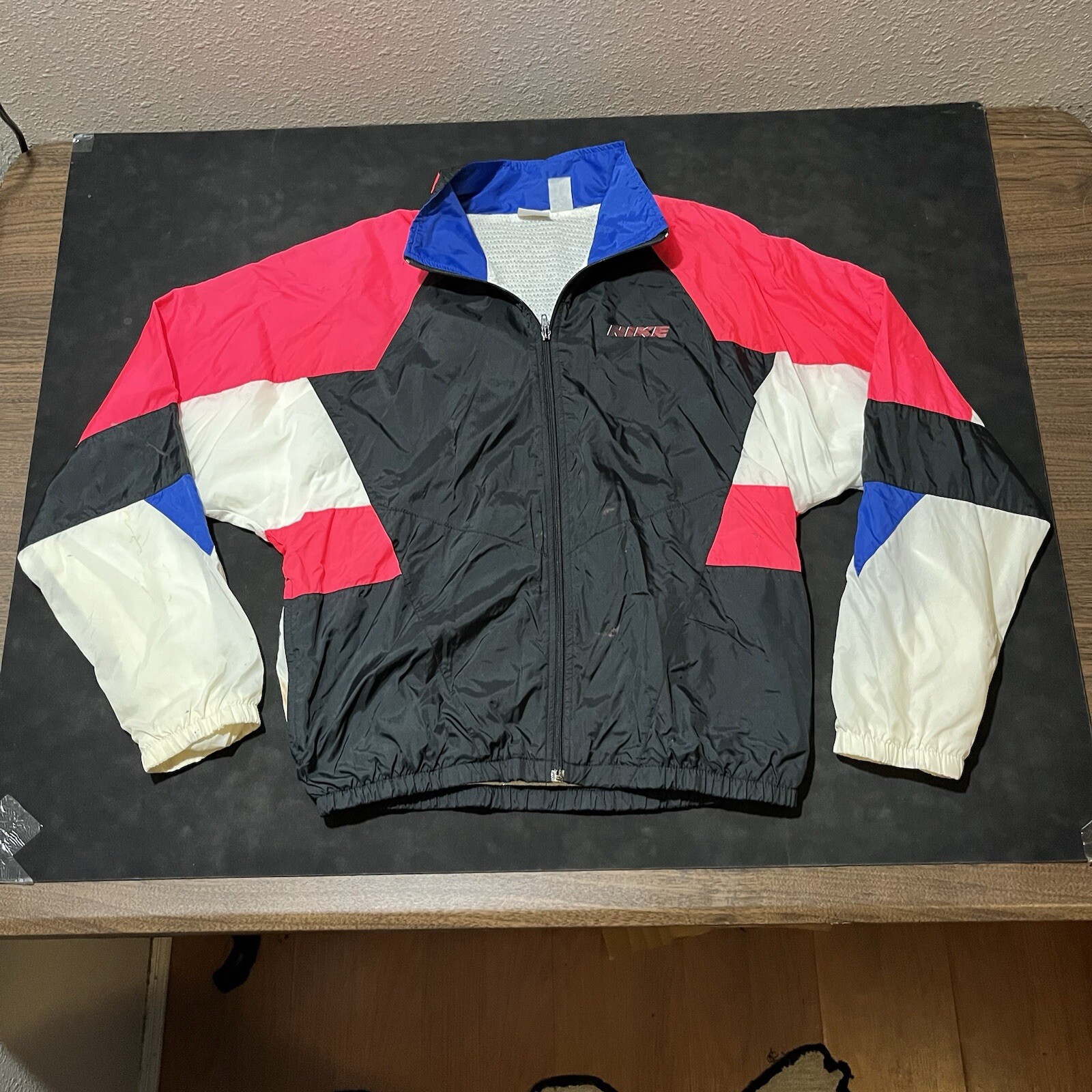 SACAI X NIKE Giacca a vento Nike vintage tennis rosa fluo anni 80 discoteca challege court Agassi