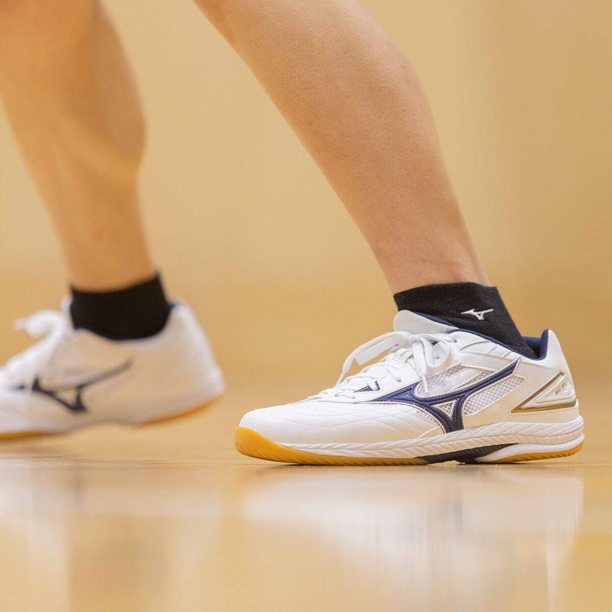 Mizuno WAVE DRIVE 9 Table Tennis Shoes White Navy Gold