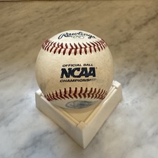 ¡Es un playoff de béisbol universitario! ¡Consigue un juego de béisbol usado de la NCAA Sec de UGA!