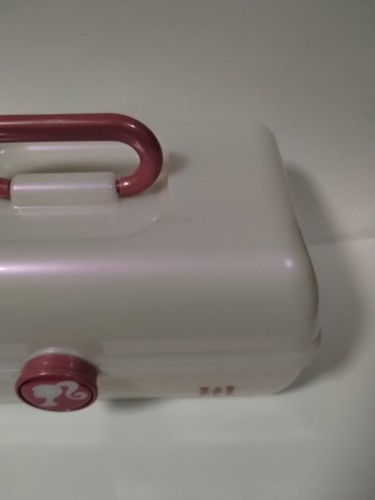 Caboodles X Barbie On The Go Girl Makeup Case Iridescent White Pink With Mirror - Picture 6 of 24