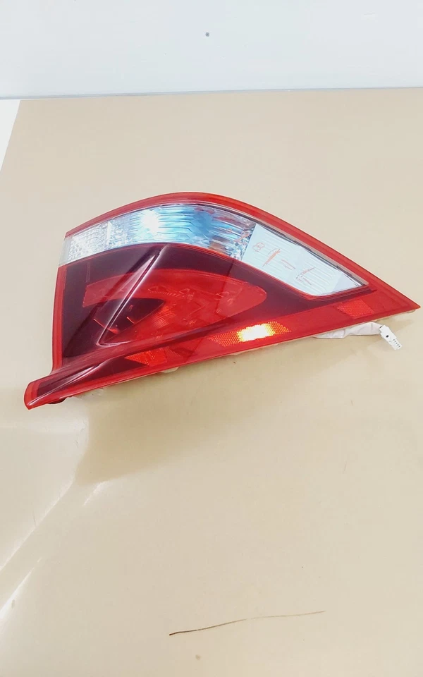 2014 Honda Insight Rear Left Taillight Assembly OEM - Image 3 of 4