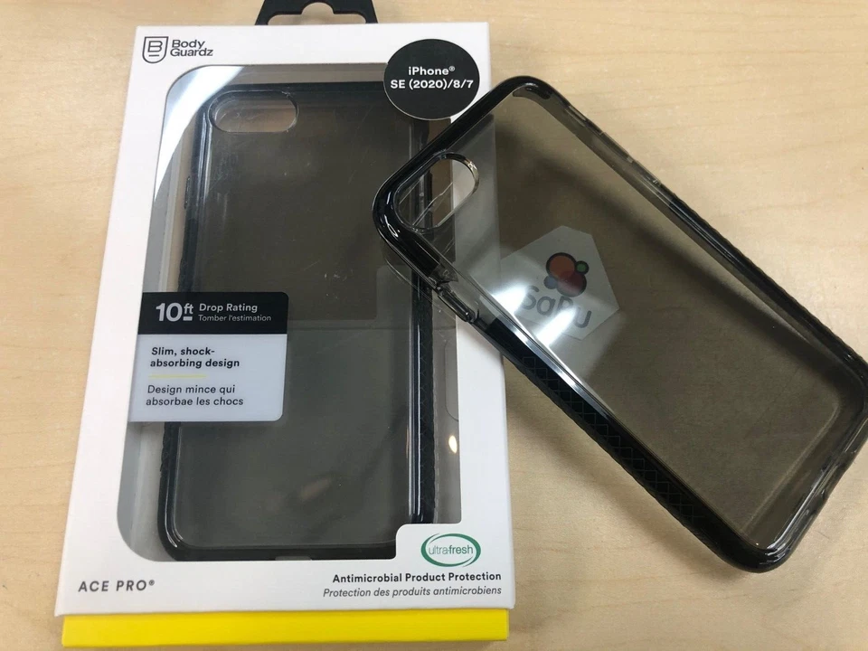 Funda BodyGuardz Ace Pro para iPhone SE (2020-2022) 8/7 pulgadas Negro Humo Foto 2 de 4