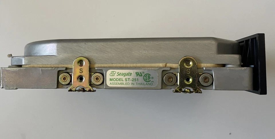 Seagate Vintage ST251-1 5.25IN MFM 50MB Hard Drive. Used - Image 4 of 4