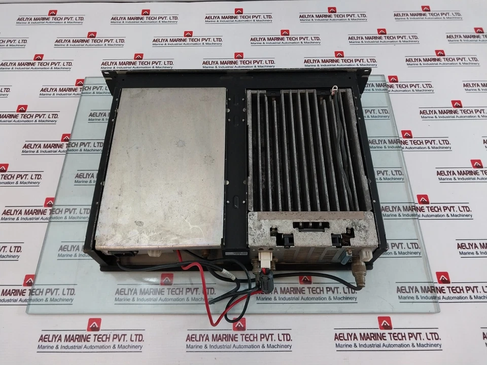 Kenwood NXR-810-K2 Uhf Digital Base-Repetidor DC13.6V 15A Foto 2 de 4