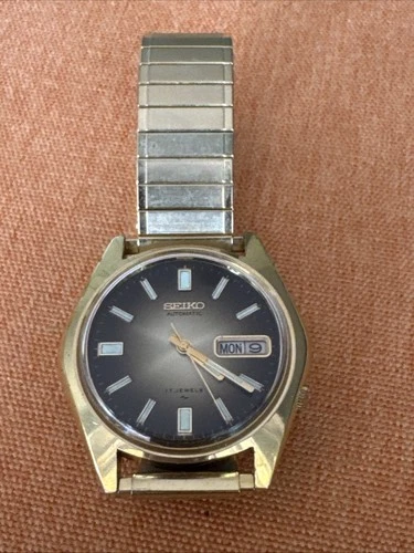 Seiko Automatic 17 Jewels Men's Day Date 7009-8049Watch Japan Working