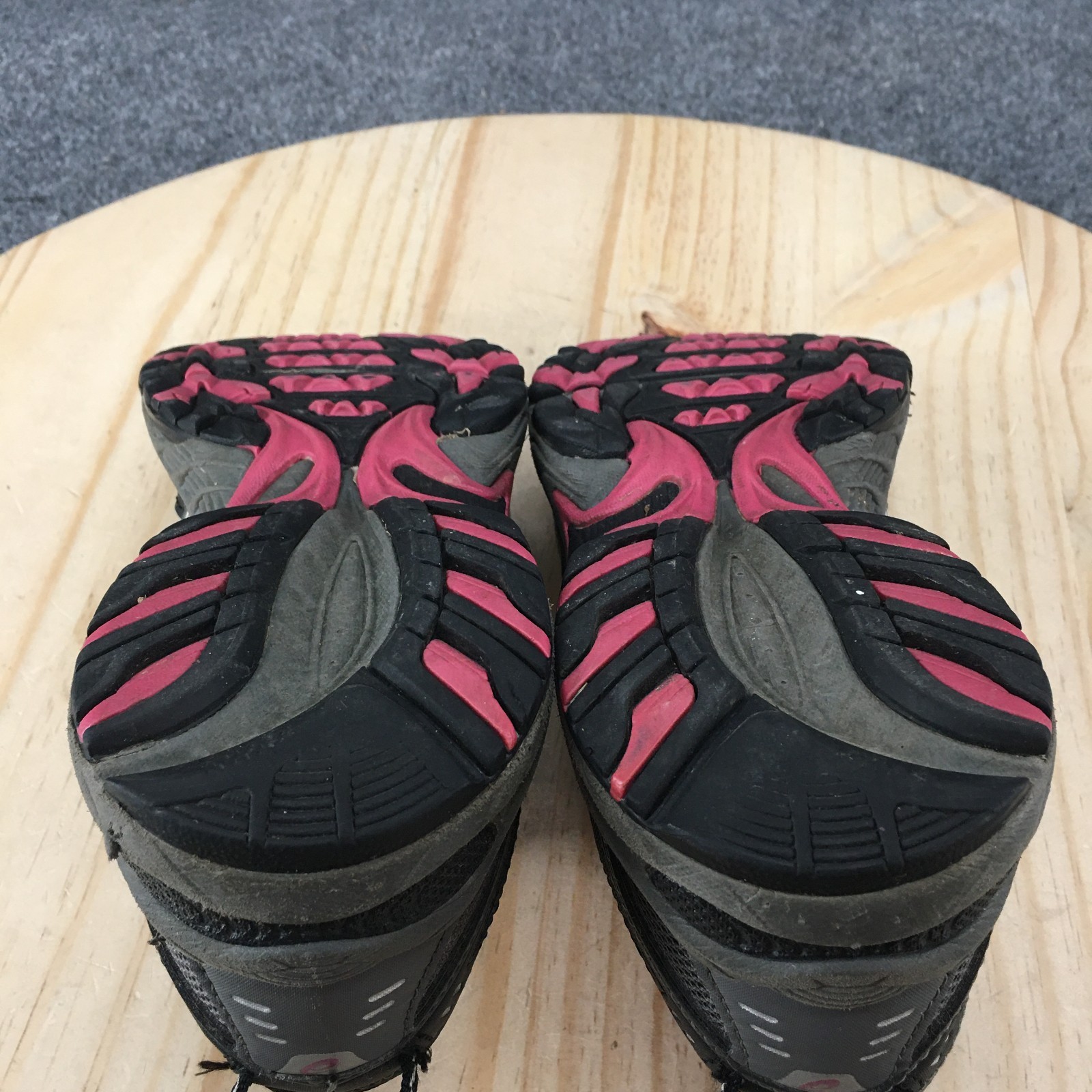 Asics Shoes Womens 8.5 Gray Running Trail Athletic Performance Outdoor Grip thumbnail 8