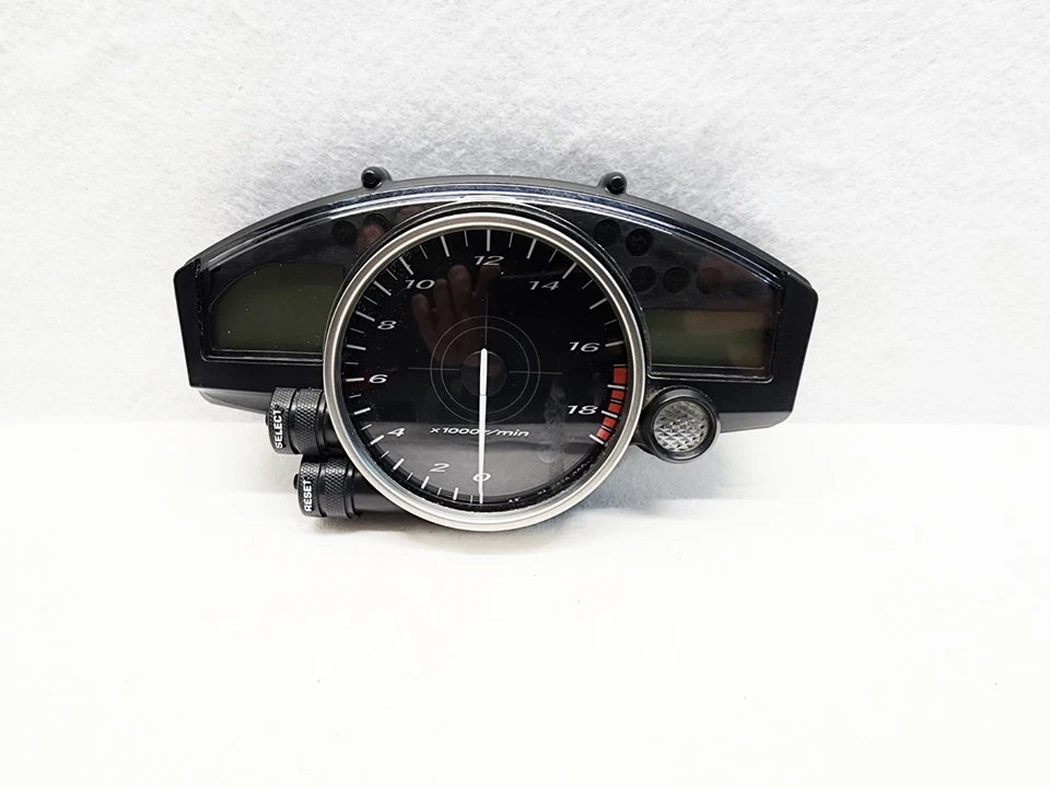 2006 - 2007 YAMAHA YZF R6 OEM Speedometer Speedo Meter Instrument Cluster 9k mi - Image 2 of 4