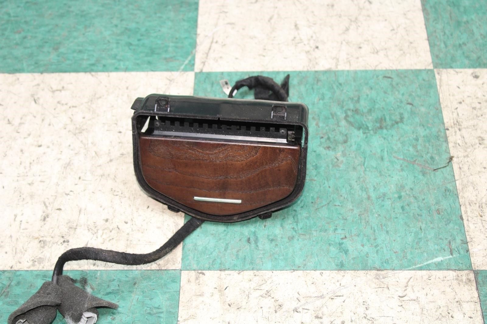 Maserati Ghibli 2014-2017 Center console