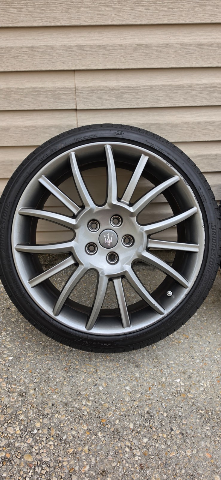 Rear Maserati GranTurismo Silver OEM Wheel 20” 03-14 Factory Original Rim 245755